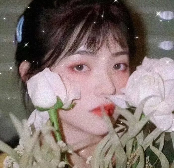 脸庞海报